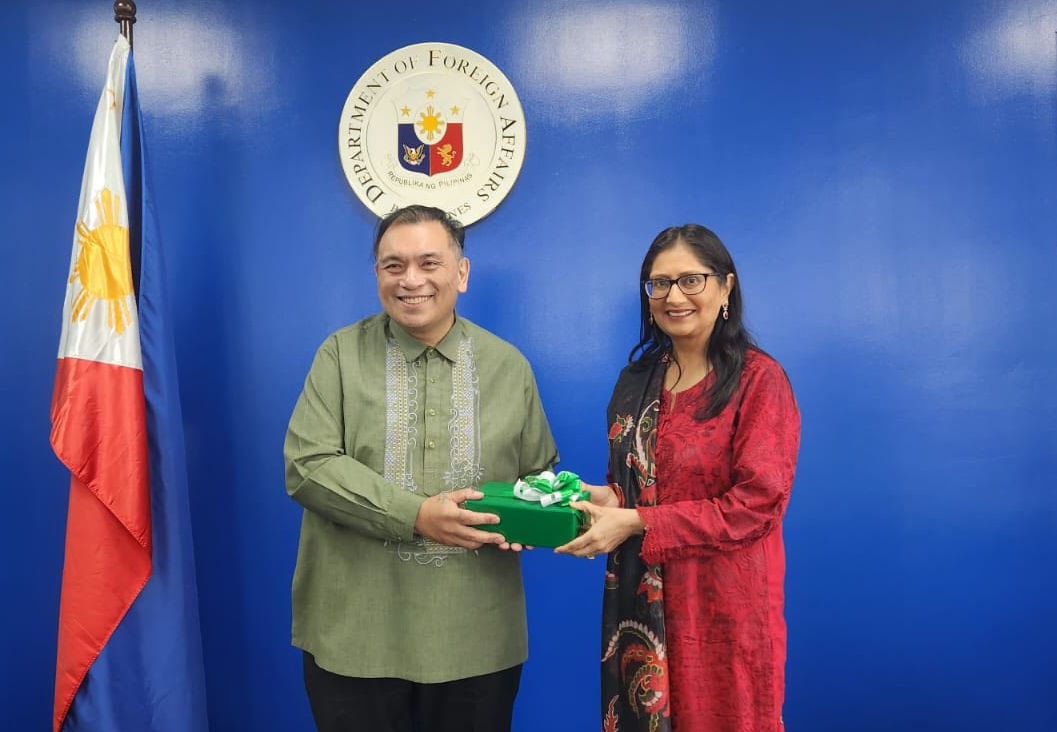 Ambassador Dr. Asima Rabbani Meets Undersecretary Jesus Domingo